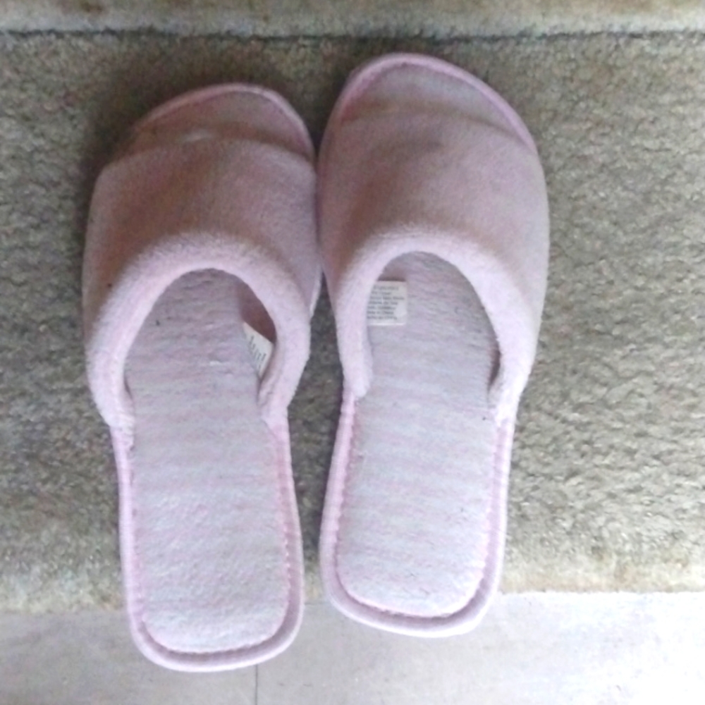 Bedroom slippers